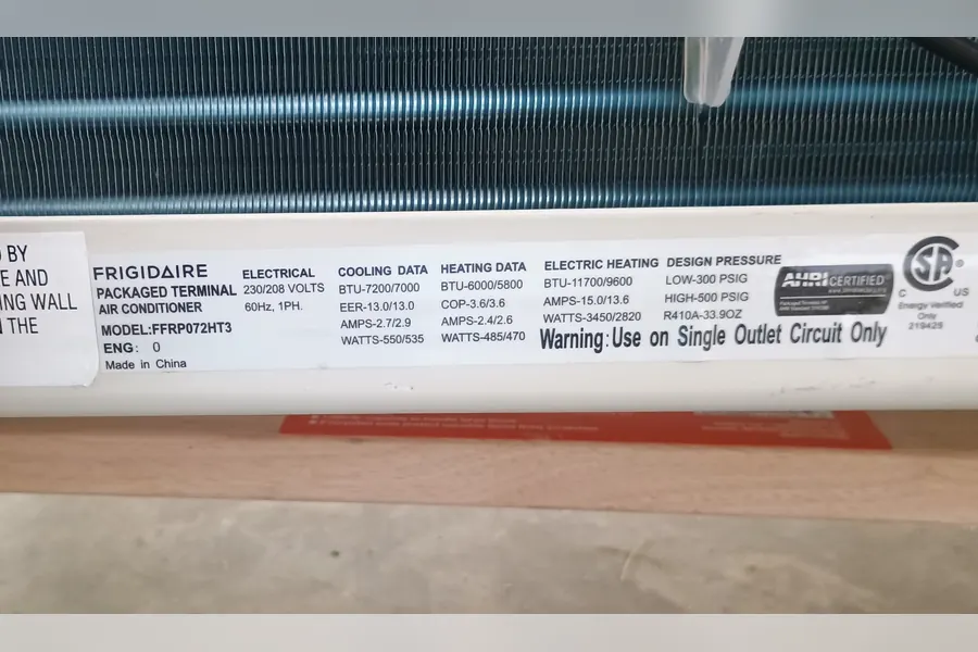 Example of a PTAC rating label with voltage and model information