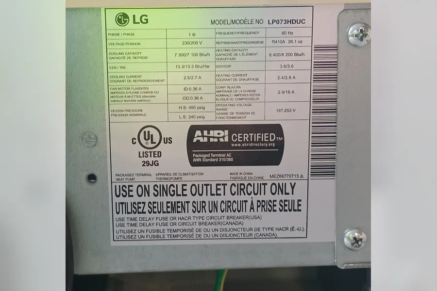 Example of a PTAC model and serial number label